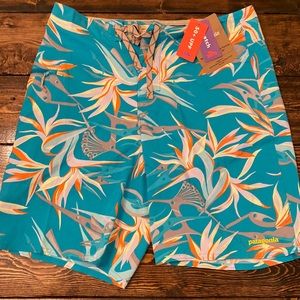 NWT Patagonia stretch board shorts size 32